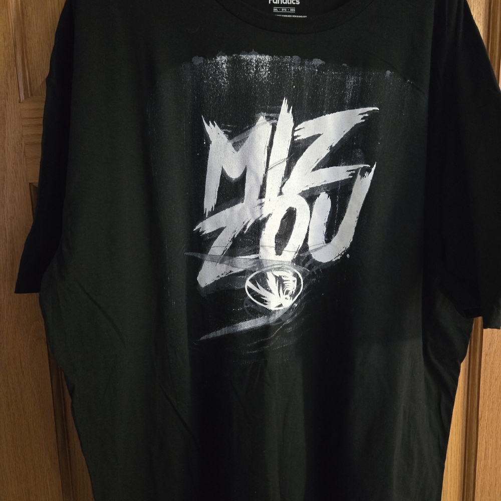 Rare Mizzou Tigers Fanatics T-Shirt Unique Full Back Printer Test Pattern